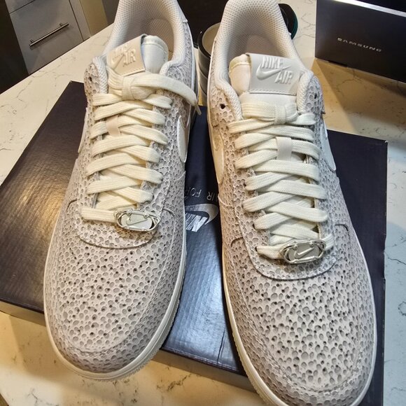 Nike Air Force 1 '07 PRM Phantom Metallic Silver Sail FV6519-001 MENS 10 W 11.5 - Picture 4 of 9